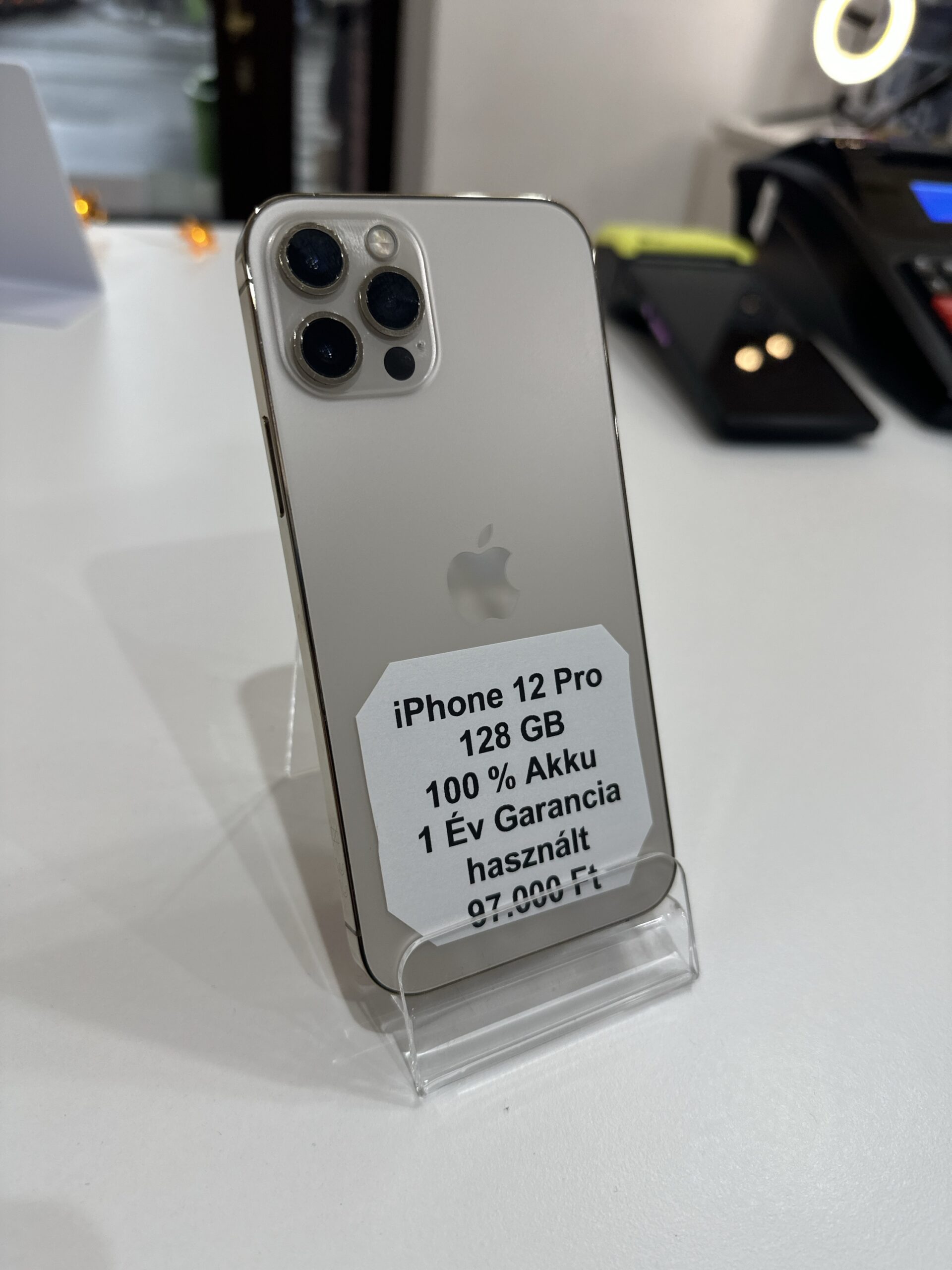 iPhone 12 Pro 128 GB Gold 100 % Akku