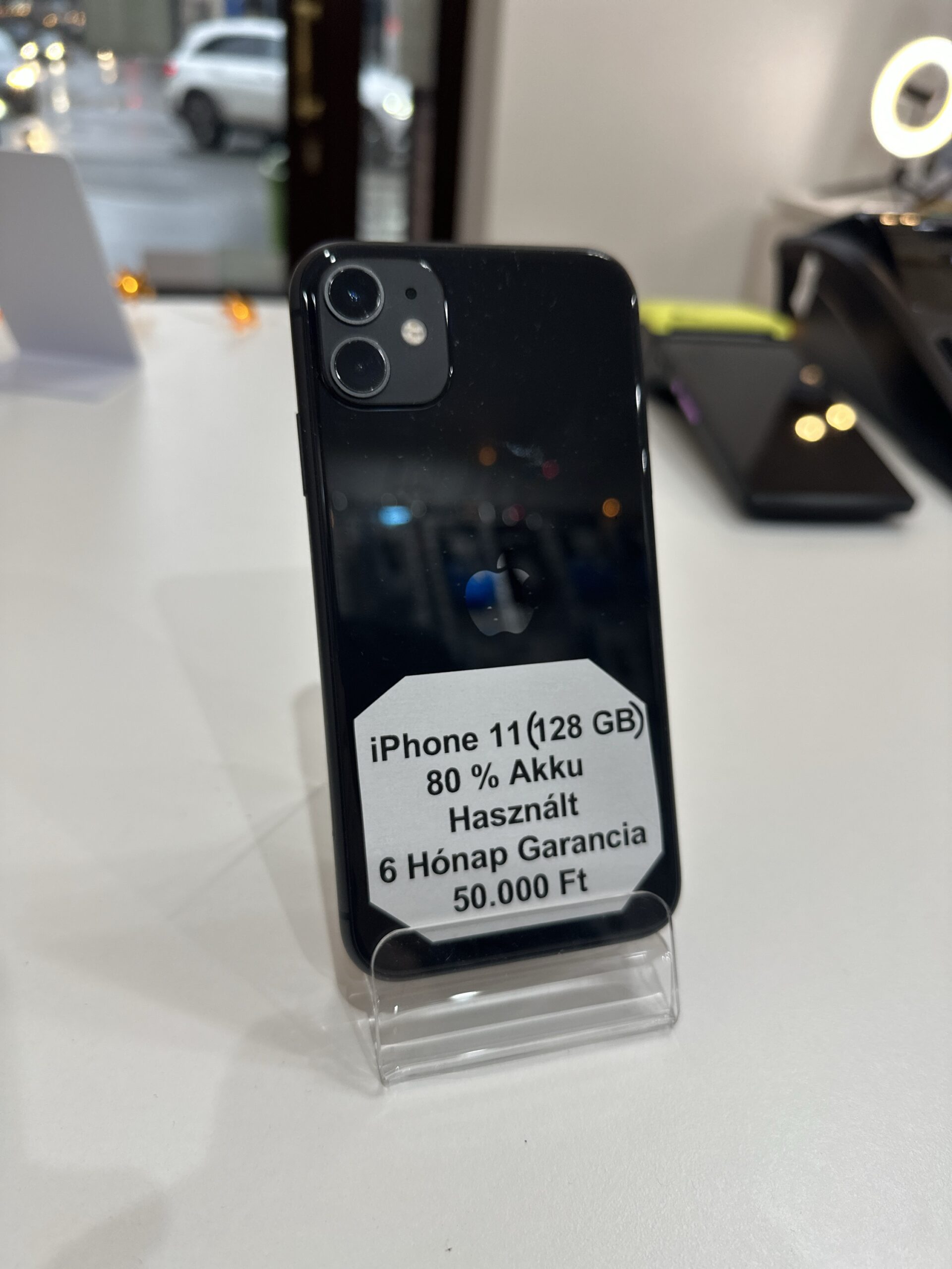 iPhone 11 128 GB 100 % Akku Fekete